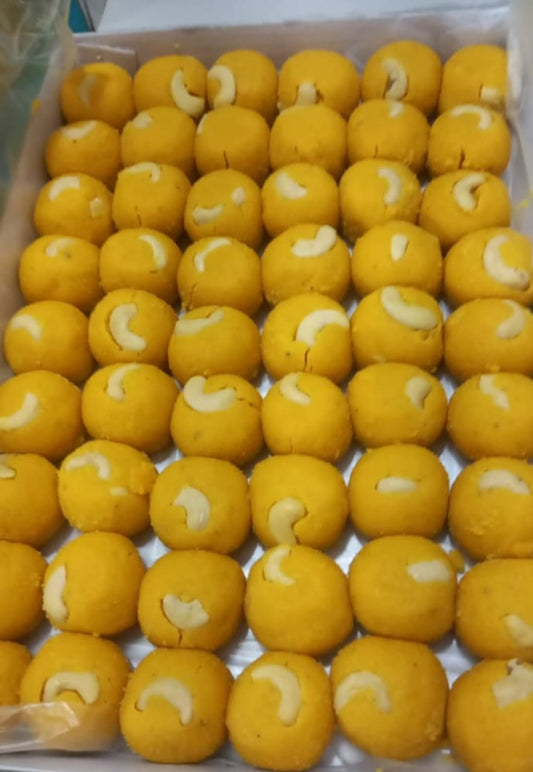 Mugh Laddu